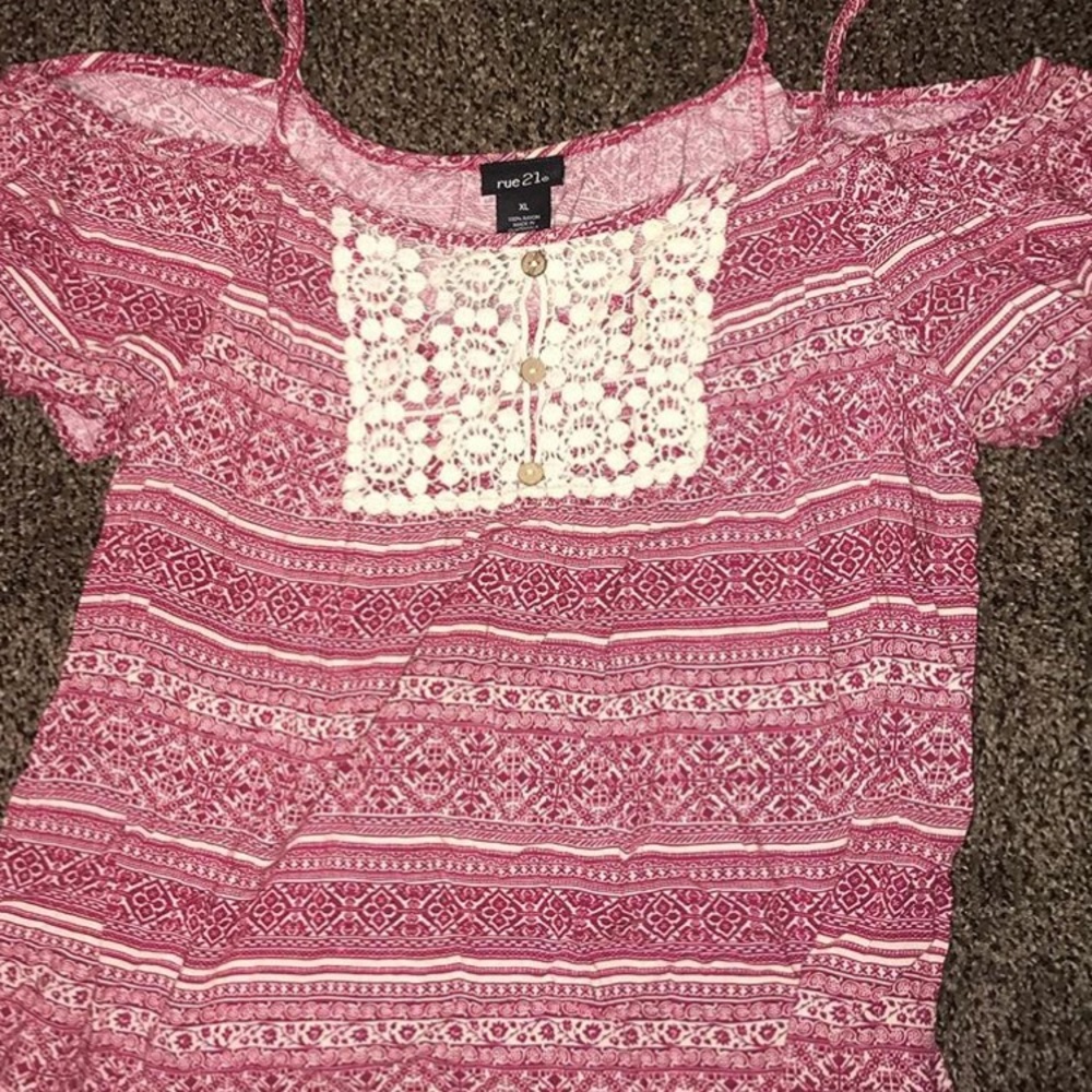 Patterned flowy shirt - Picture 5 of 5
